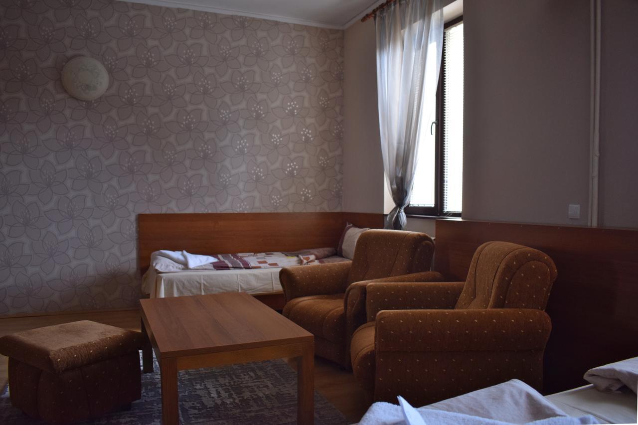 Hotel Jeravna Bankya ภายนอก รูปภาพ