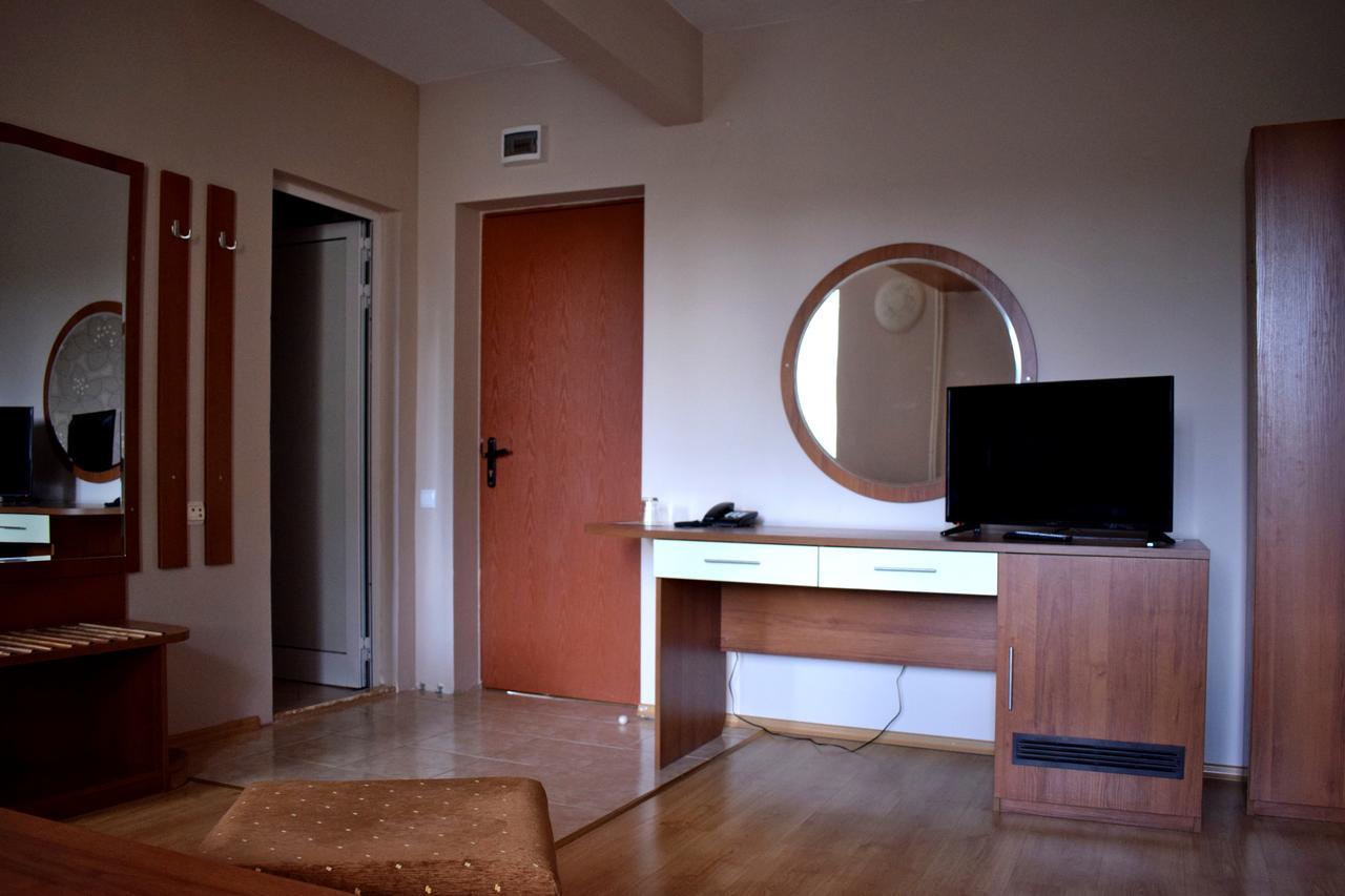 Hotel Jeravna Bankya ภายนอก รูปภาพ