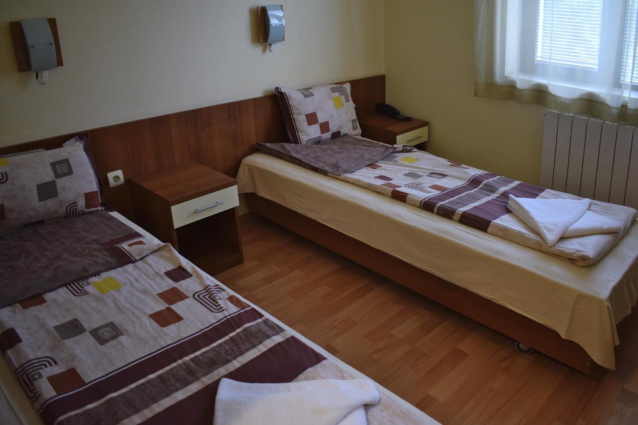 Hotel Jeravna Bankya ภายนอก รูปภาพ