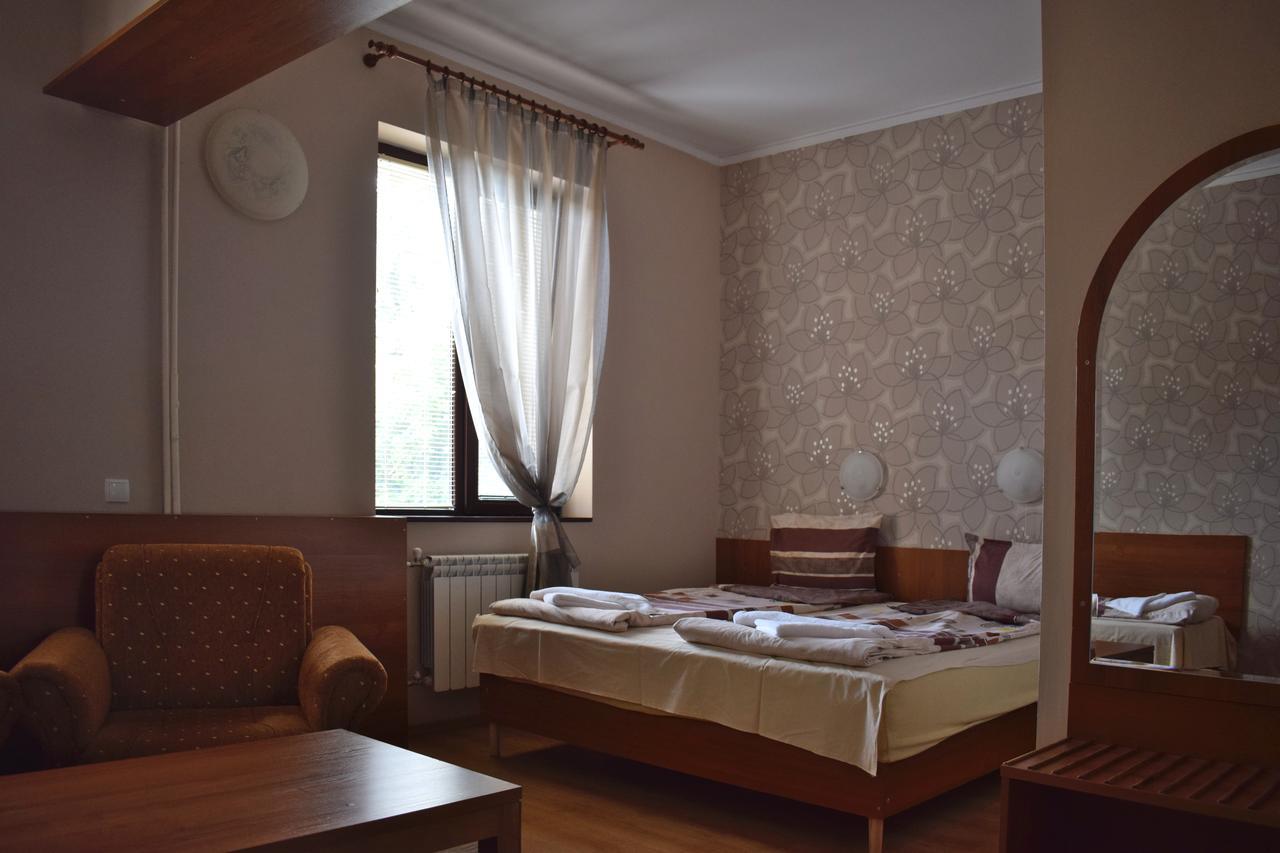 Hotel Jeravna Bankya ภายนอก รูปภาพ